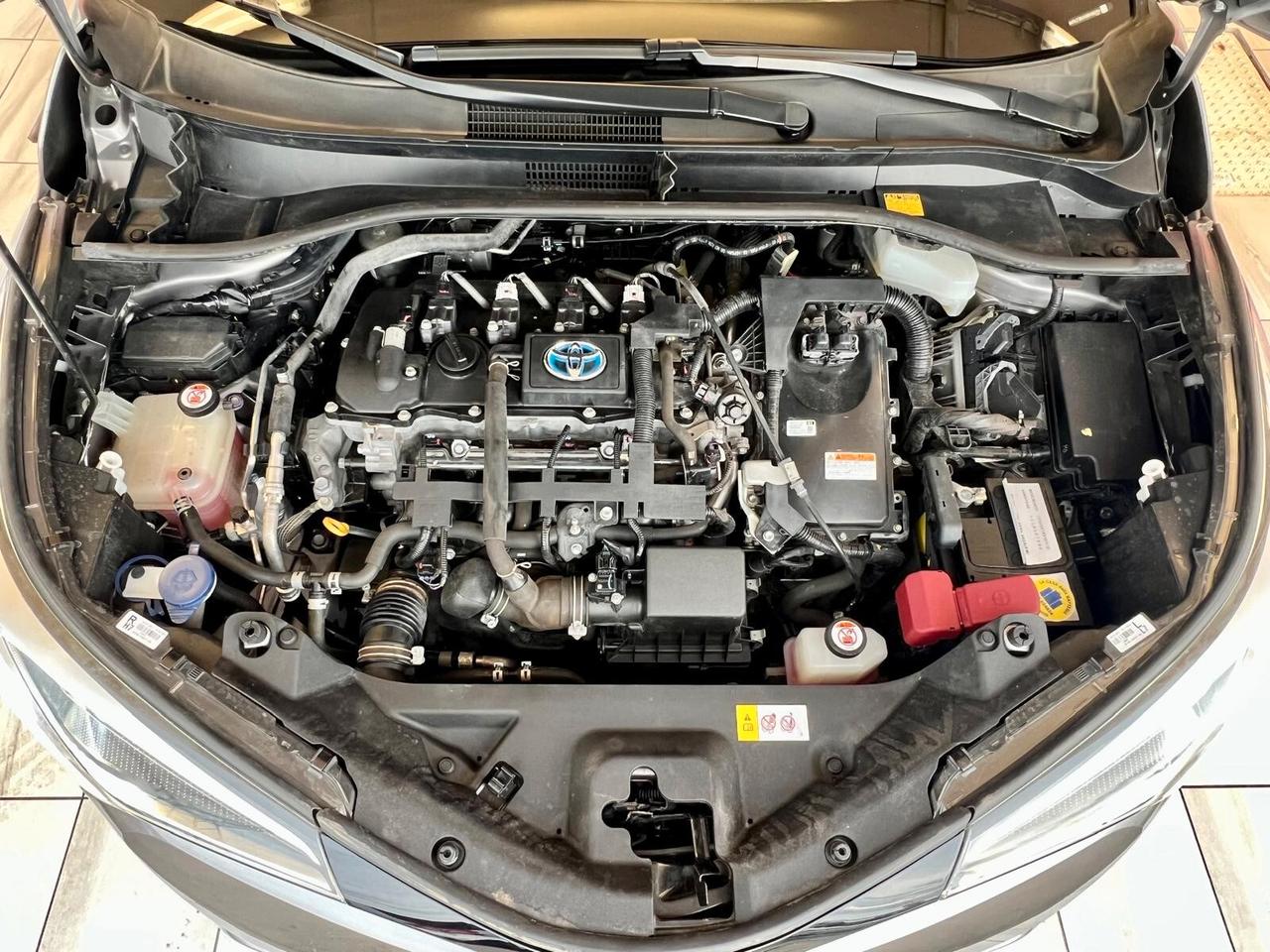TOYOTA C-HR (2016-2023) C-HR 1.8 Hybrid E-CVT L...