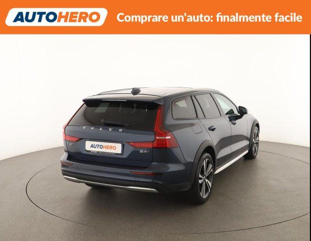 VOLVO V60 Cross Country B4 (d) AWD automatico Ultimate