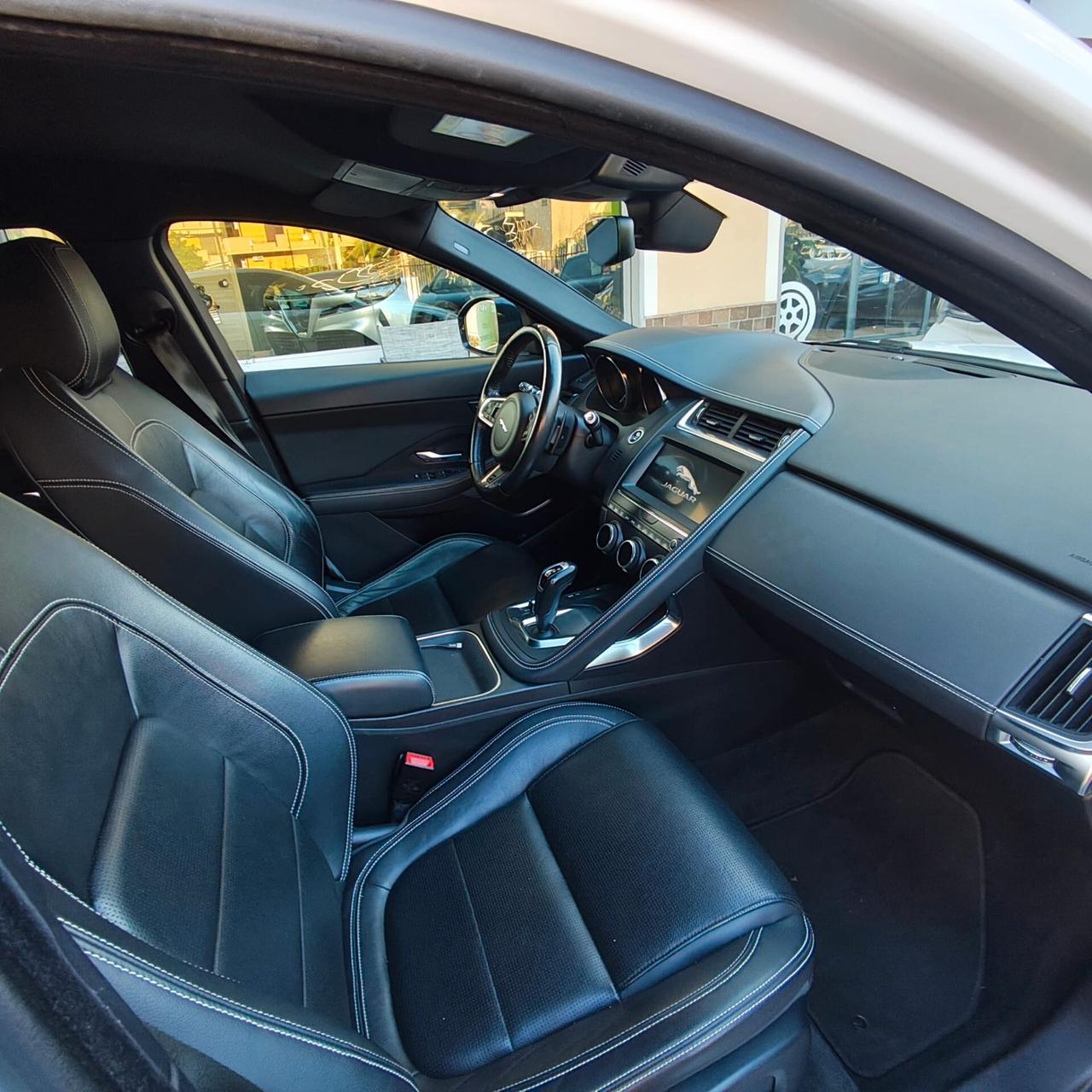 Jaguar E-Pace 2.0D 150 CV AWD aut. R-Dynamic SE