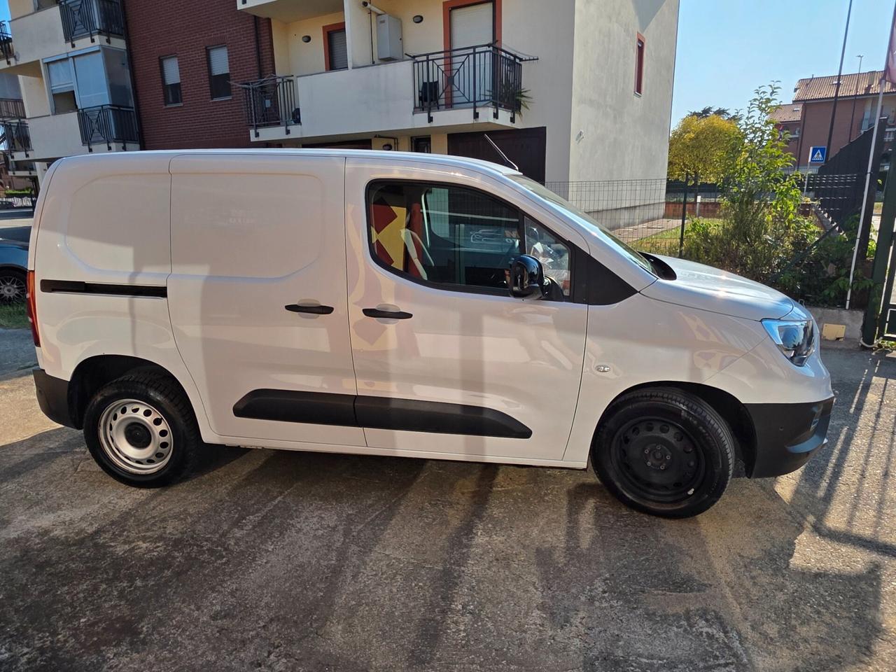 Opel Combo Cargo 1.5 Diesel 100CV S&S PC 1000kg Edition