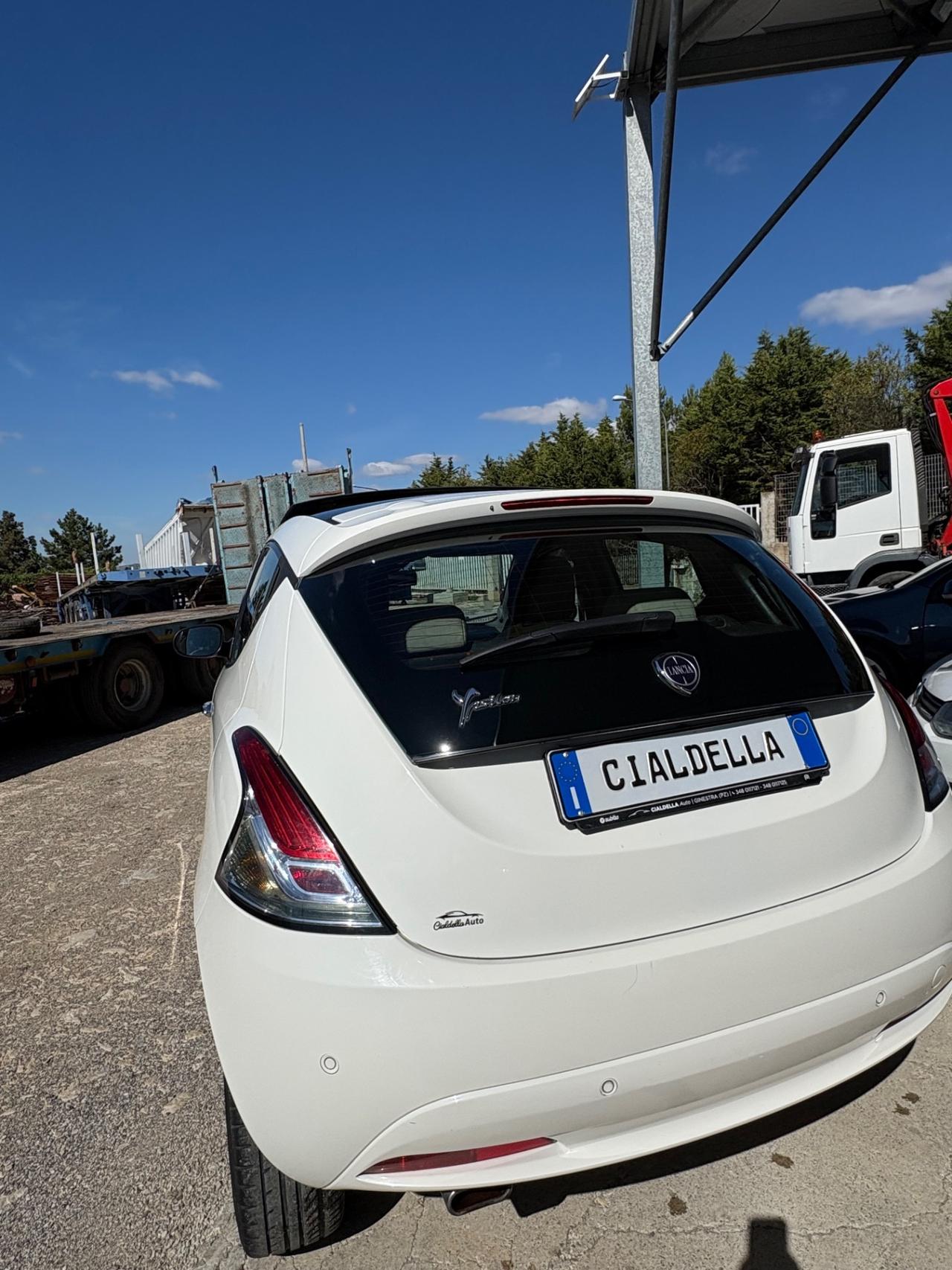 Lancia Ypsilon 1.2 69 CV 5 porte Platinum