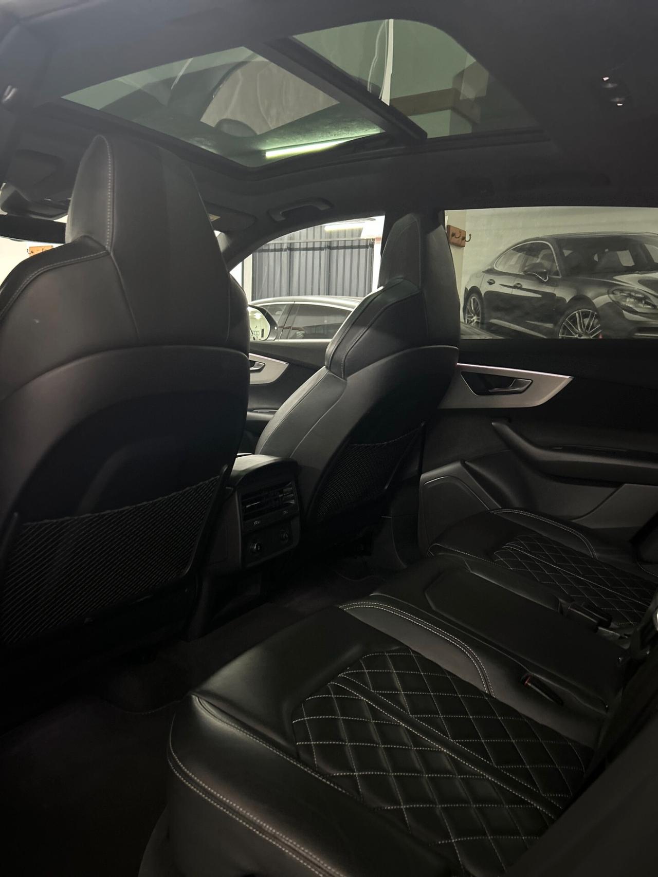Audi Q8 45TDI 3.0 231 CV Quattro S Line 2023
