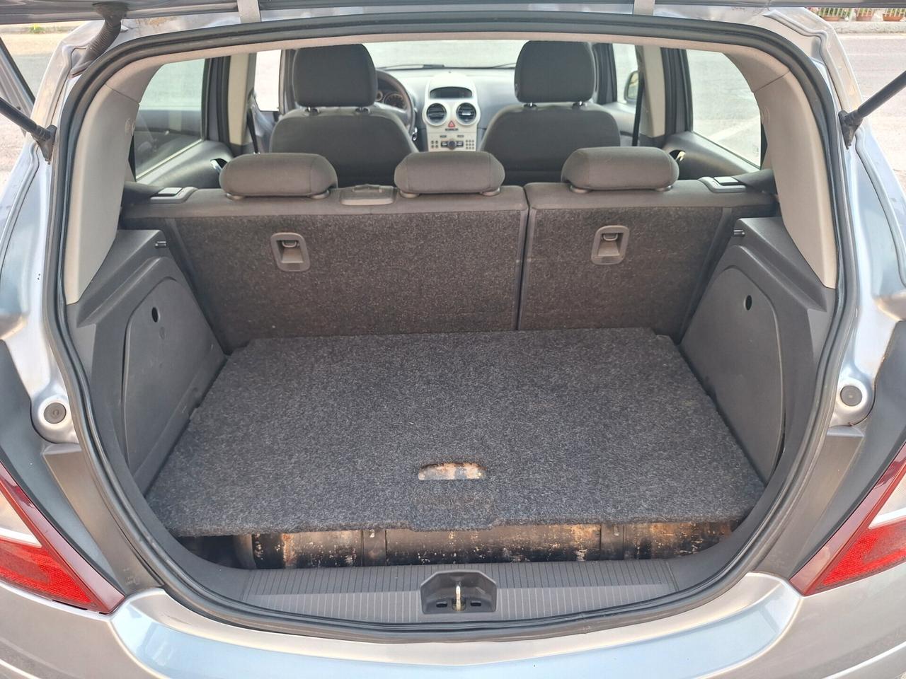 Opel Corsa 2009 1.2 IMPIANTO METANO MOTORE RIFATTO 5 PORTE