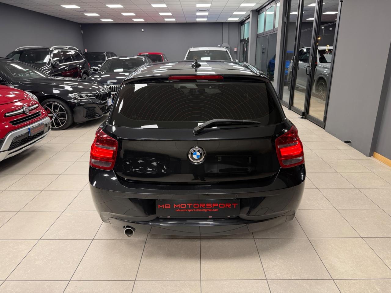 Bmw 118 118d 5p. Urban