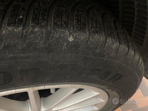 Land Rover Range Rover Velar 2.0D I4 180 CV