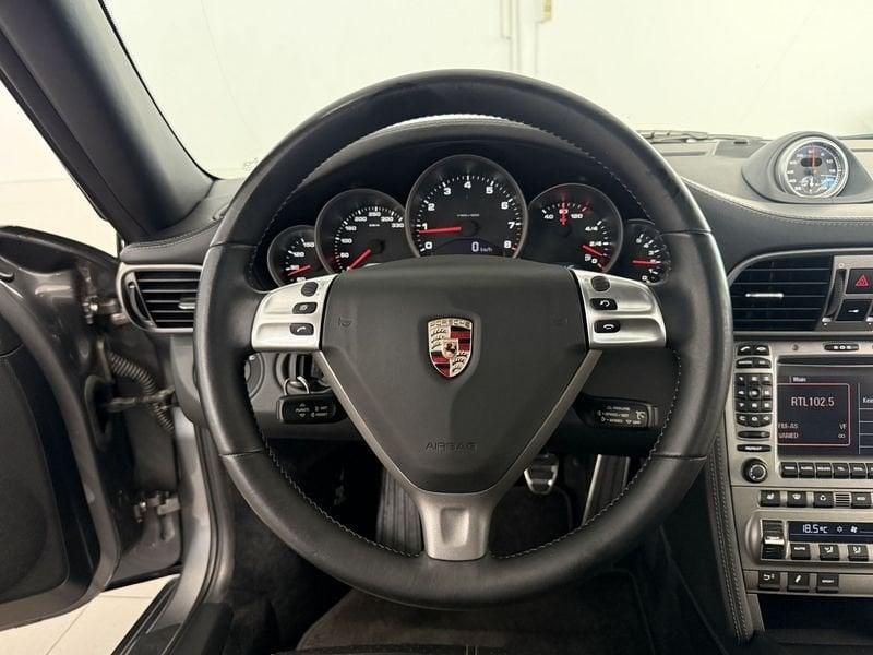 Porsche 911 911 Carrera 4 Coupé