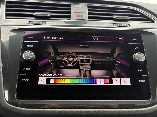 VOLKSWAGEN Tiguan 2.0 TDI 150 CV DSG R-Line TOTAL BLACK