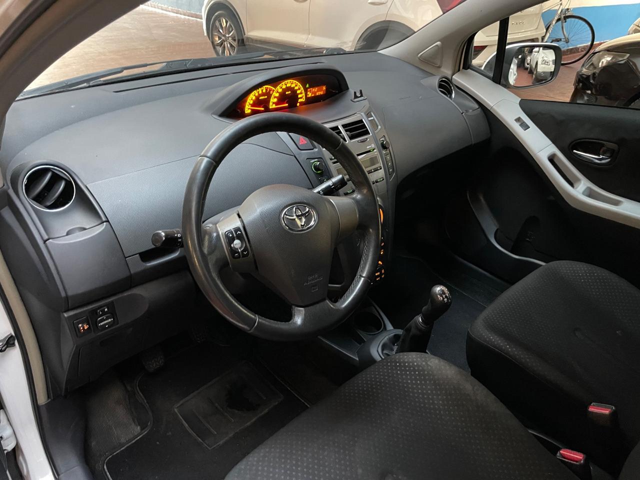 Toyota Yaris 1.0 Neopatentati Euro 5