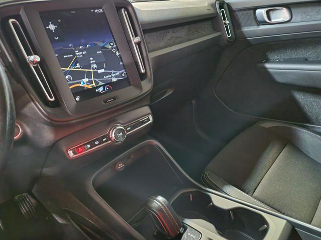 VOLVO XC40 D4 AWD GEARTRONIC CV.190 +PELLE+18'+LED