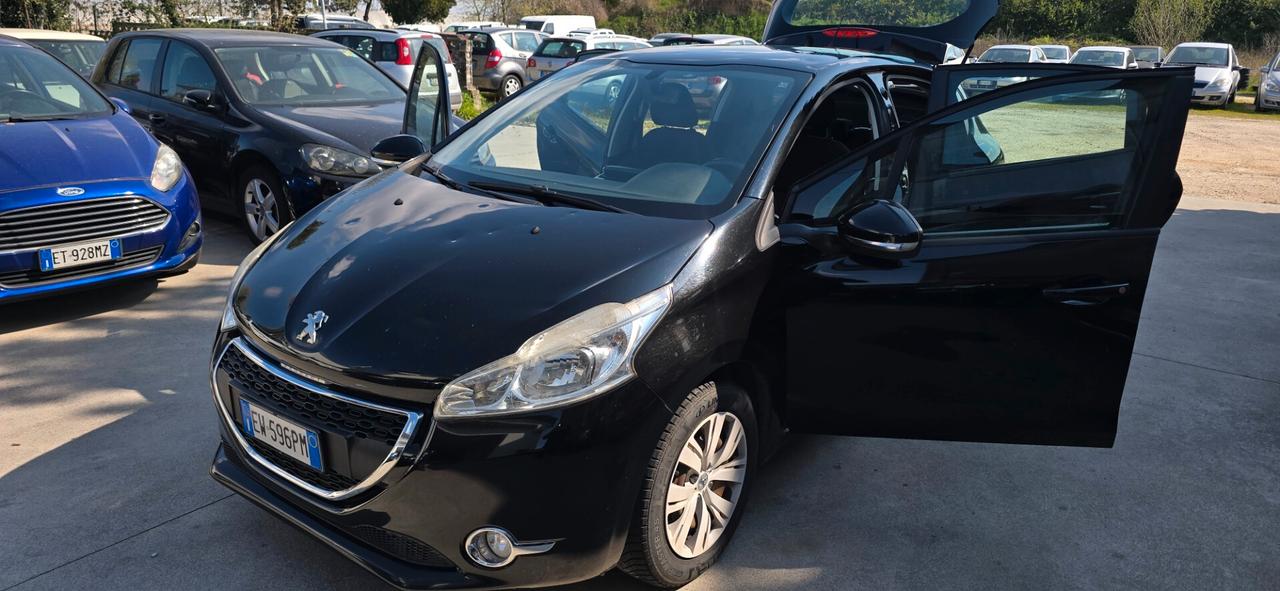 Peugeot 208 1.4 HDi 68 CV 5 porte Access