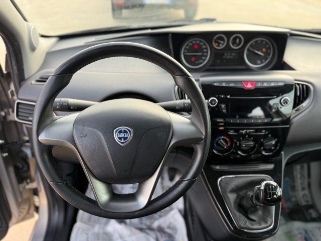 LANCIA Ypsilon 1.2 69 CV 5 porte Gold BICOLOR