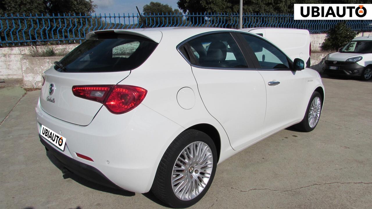 Alfa Romeo Giulietta 1.6 JTDm-2 105 CV Exclusive