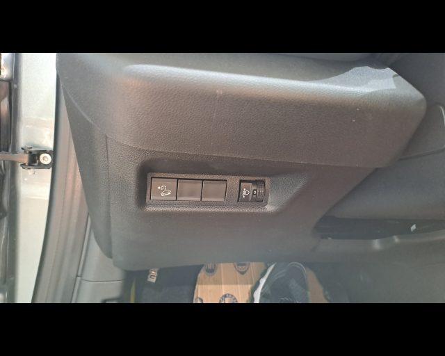 JEEP Avenger 1.2 turbo e-hybrid Summit fwd 100cv edct6