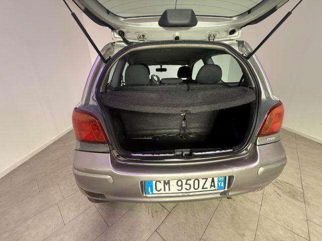 TOYOTA Yaris 1.0i 16V cat 3 porte Sol Blue