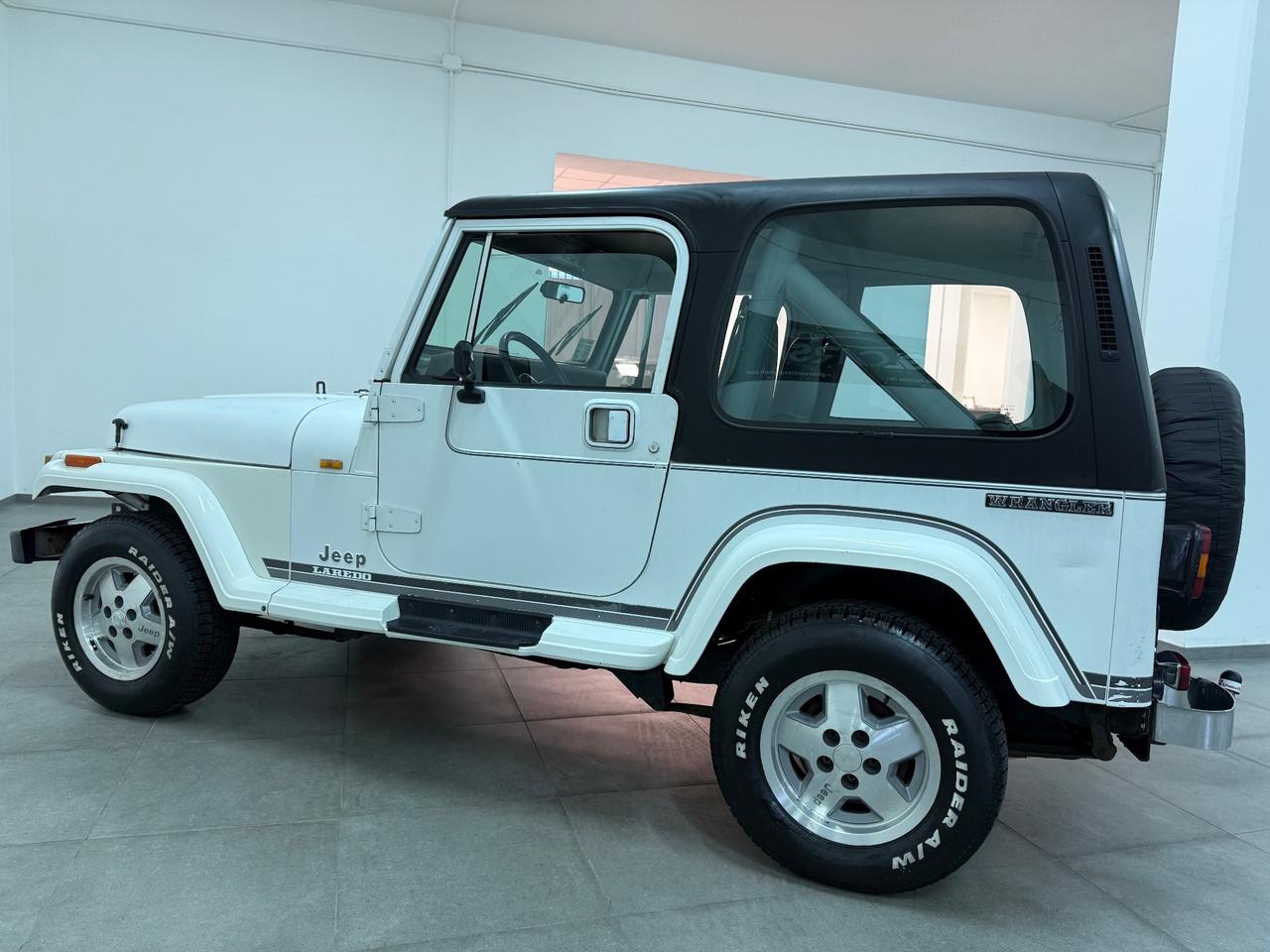 Jeep Wrangler 2.5 Laredo 130000km