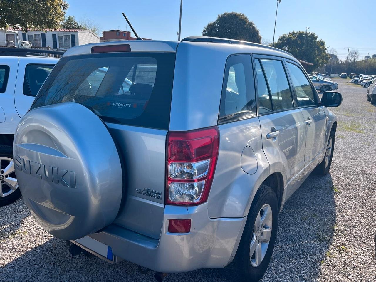 Suzuki Grand Vitara 1.9 DDiS 5 porte