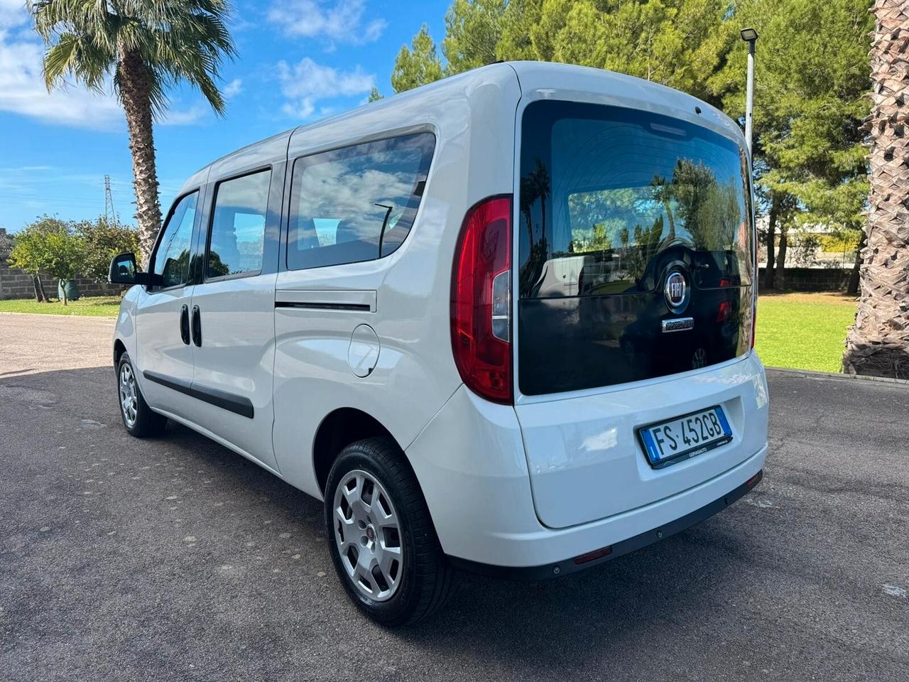 Doblò MAXI AUTOCARRO A POSTI