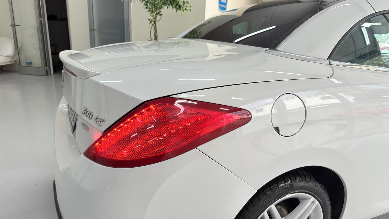 Peugeot 308 1.6 e-HDi 112CV Stop&Start CC Allure