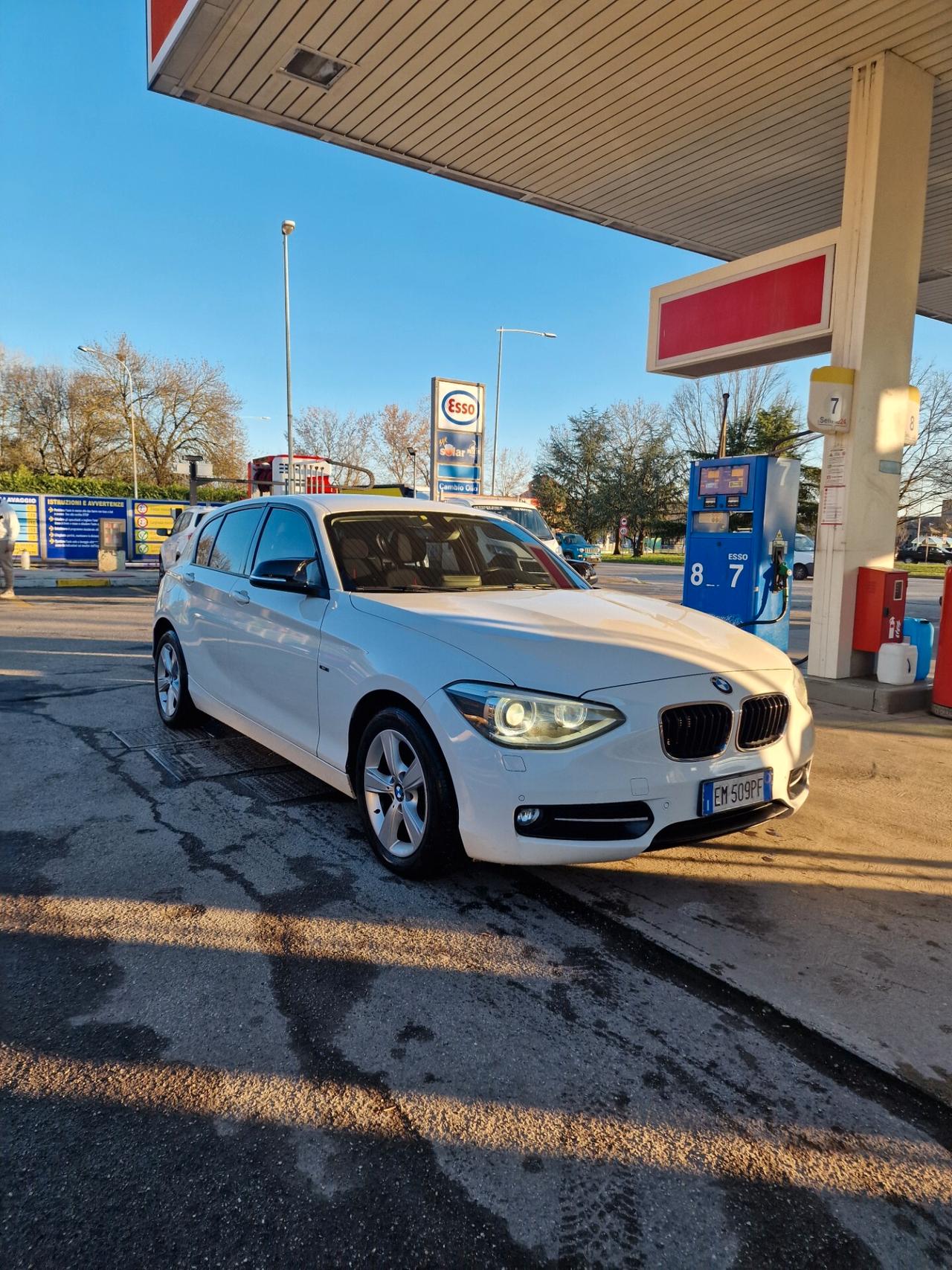 Bmw 118 118d 5p. Msport