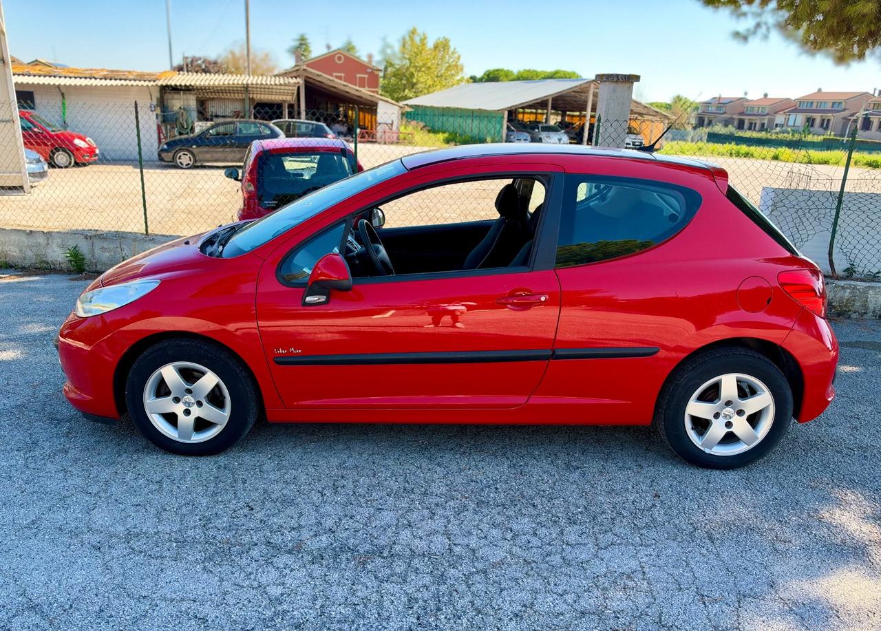 Peugeot 207 sport 1.4 Benzina Neopatentati