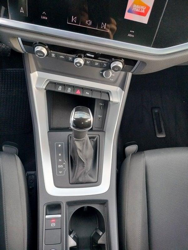 Audi Q3 2.0 35 TDI Business Advanced S Tronic