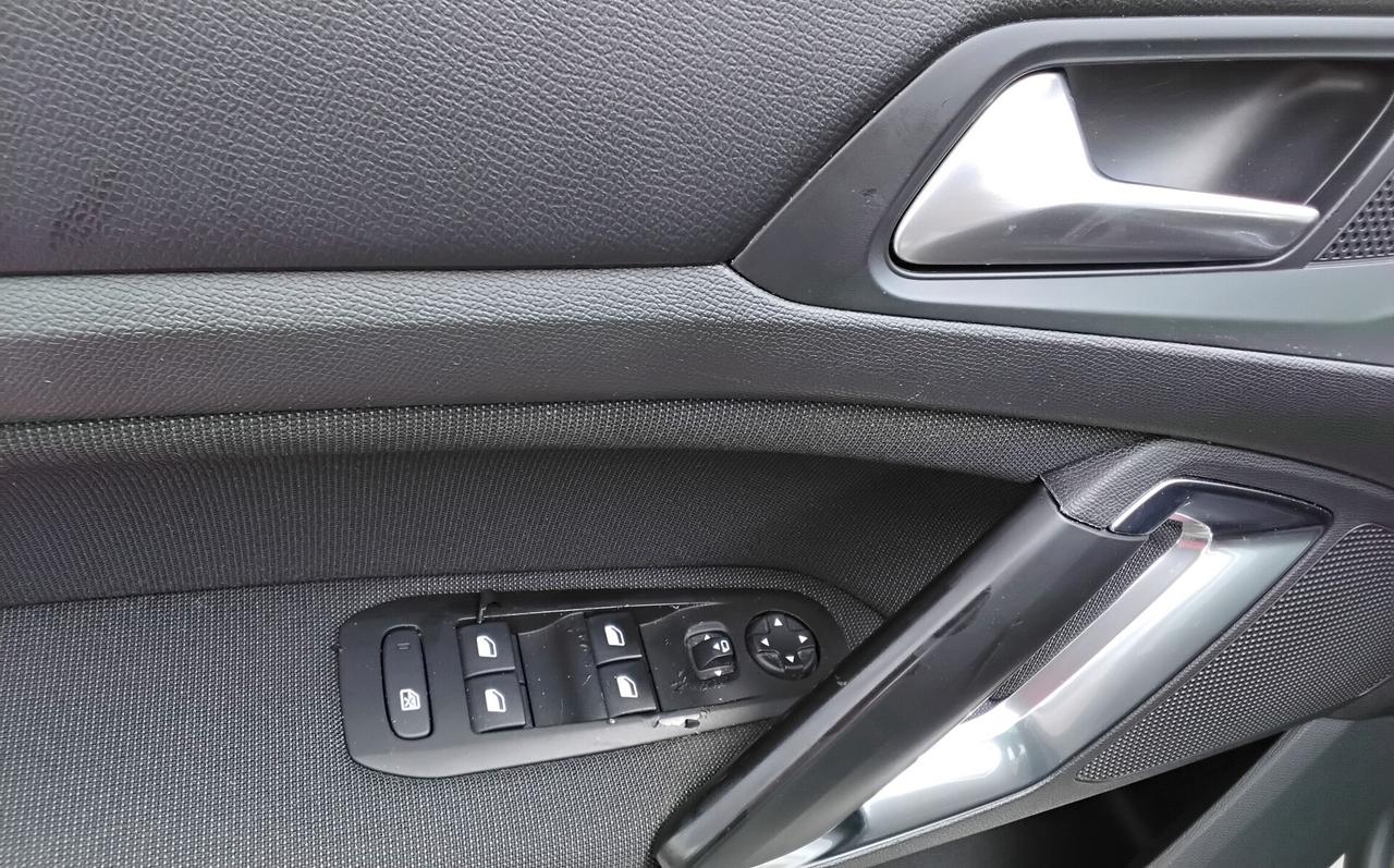 Peugeot 308 BlueHDi 130 S&S SW Allure