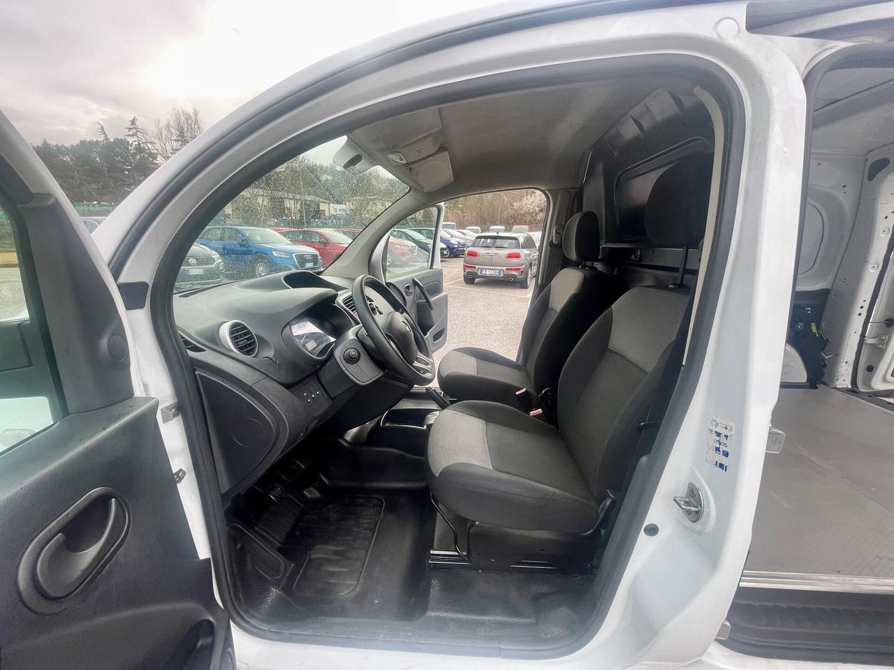 Renault Kangoo DCI DOPPIA PORTA LAT. 2 MODELLI