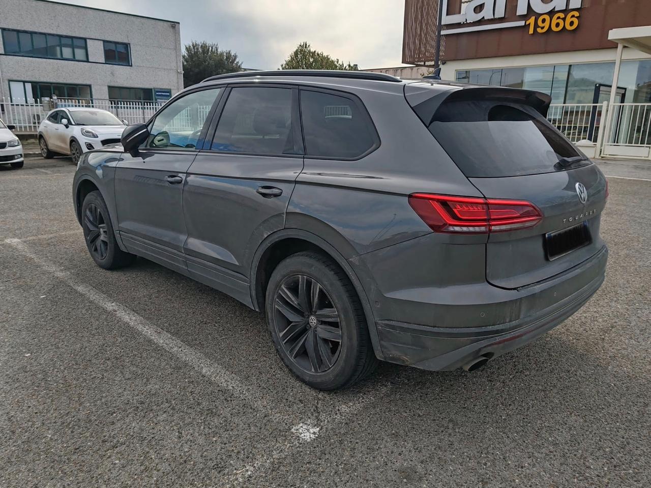 Volkswagen Touareg 3.0 V6 TDI SCR Black Style
