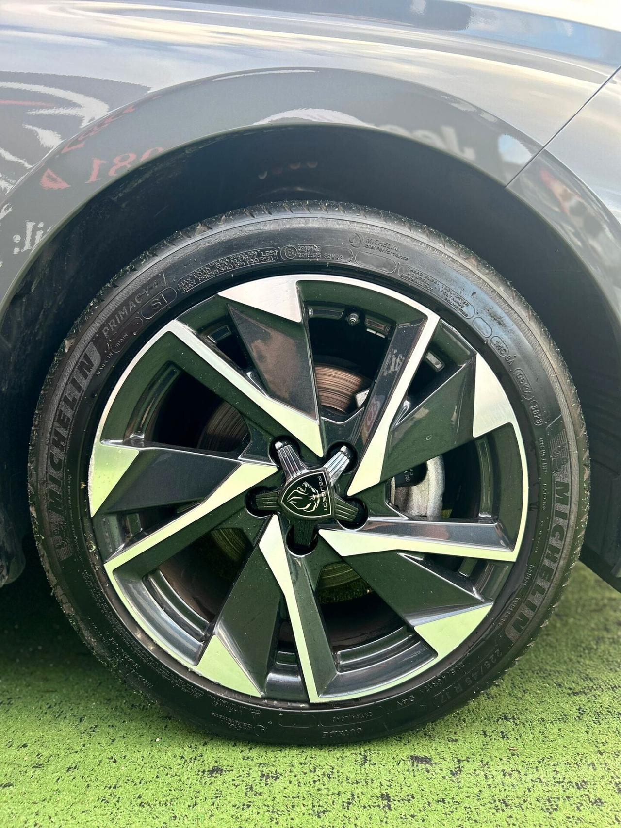 Peugeot 308 PureTech Turbo 1.2 Benzina 130 cv S&S Allure