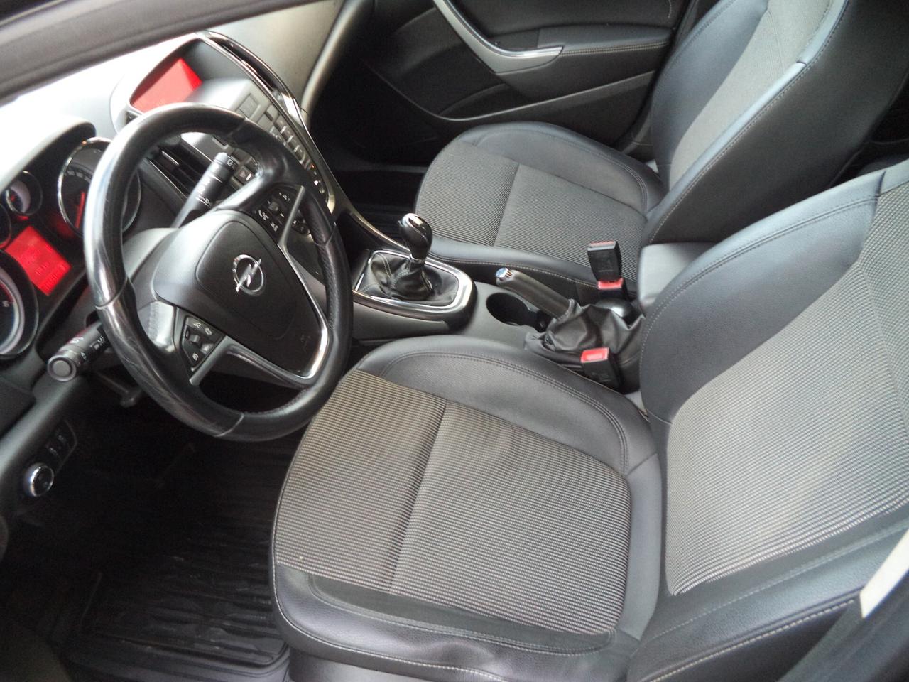 Opel Astra 1.7 CDTI 110CV Sports Tourer Cosmo EURO 5