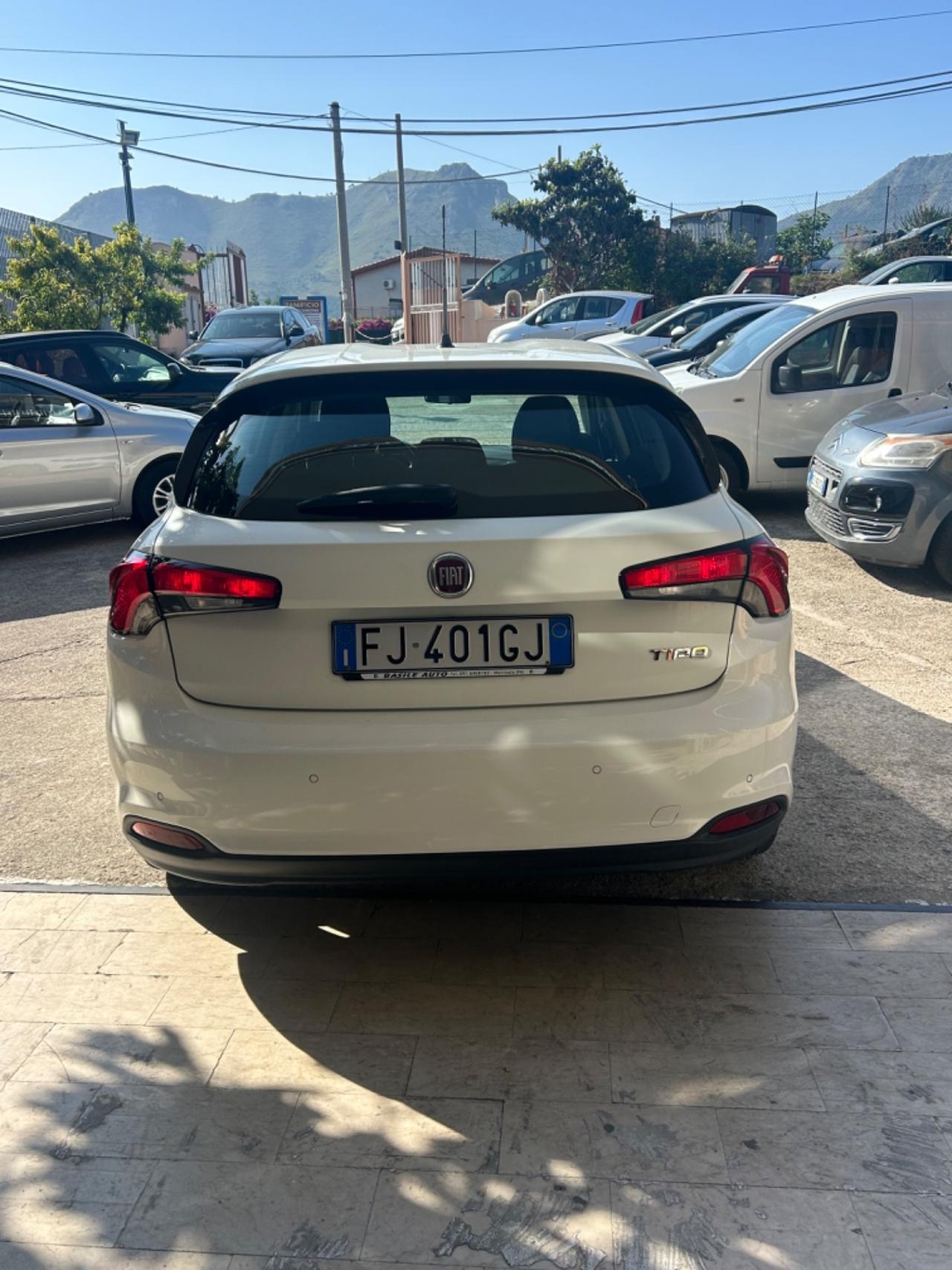 Fiat Tipo 1.6 Mjt S&S 5 porte Lounge