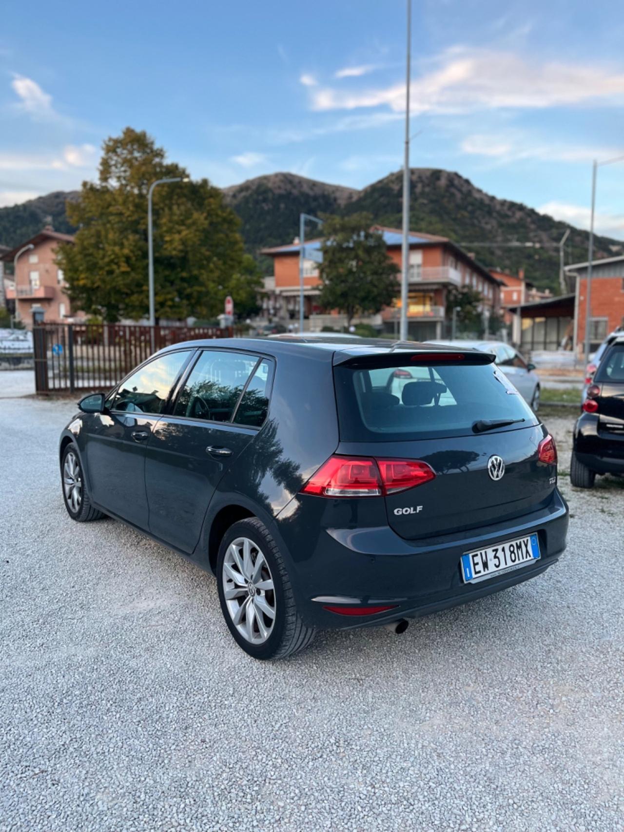 Volkswagen Golf 7 1.6 TDI DSG PERFETTA NEOPATENTATI