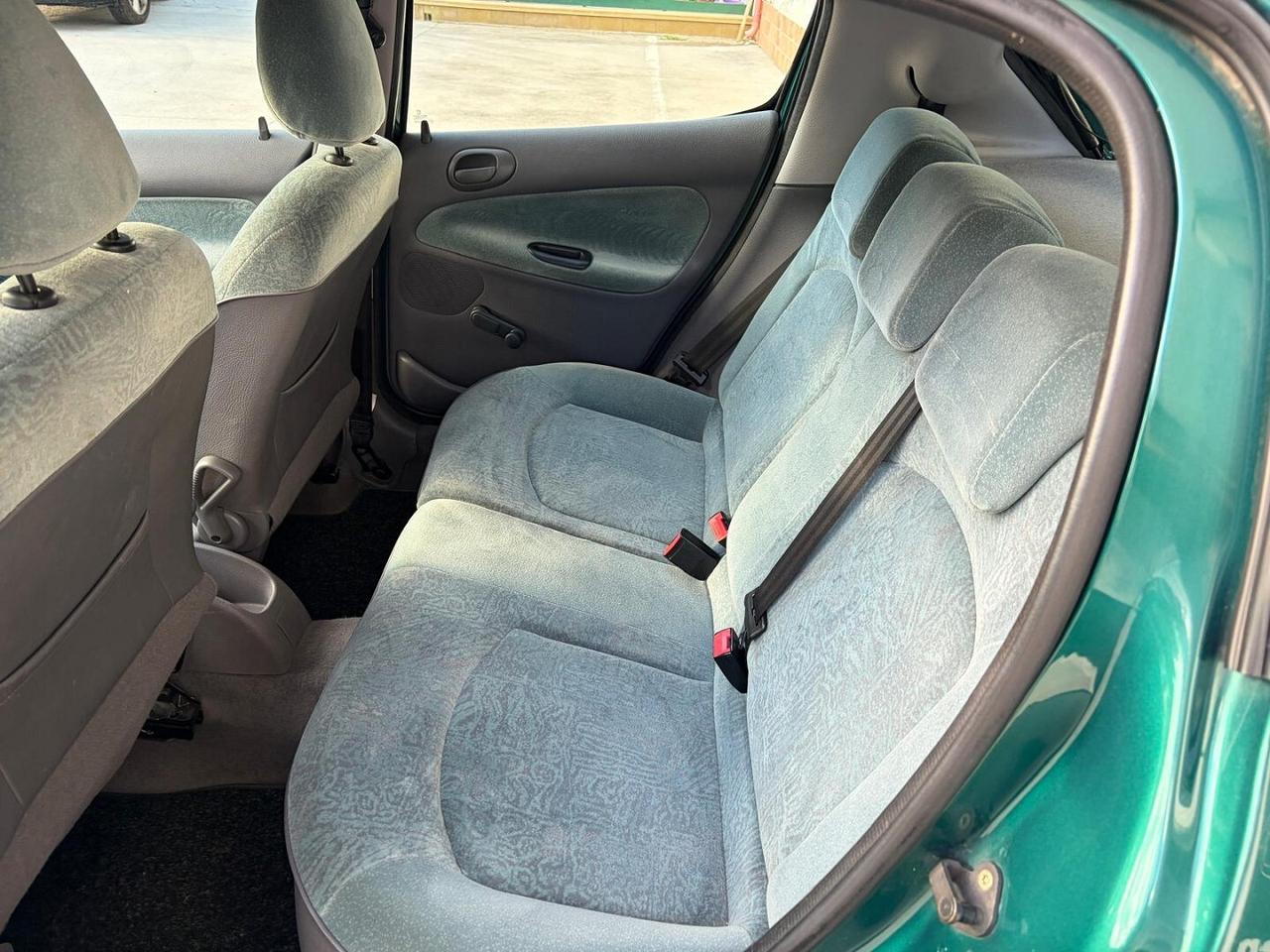 Peugeot 206 1.4 XR Solo 20.000 km
