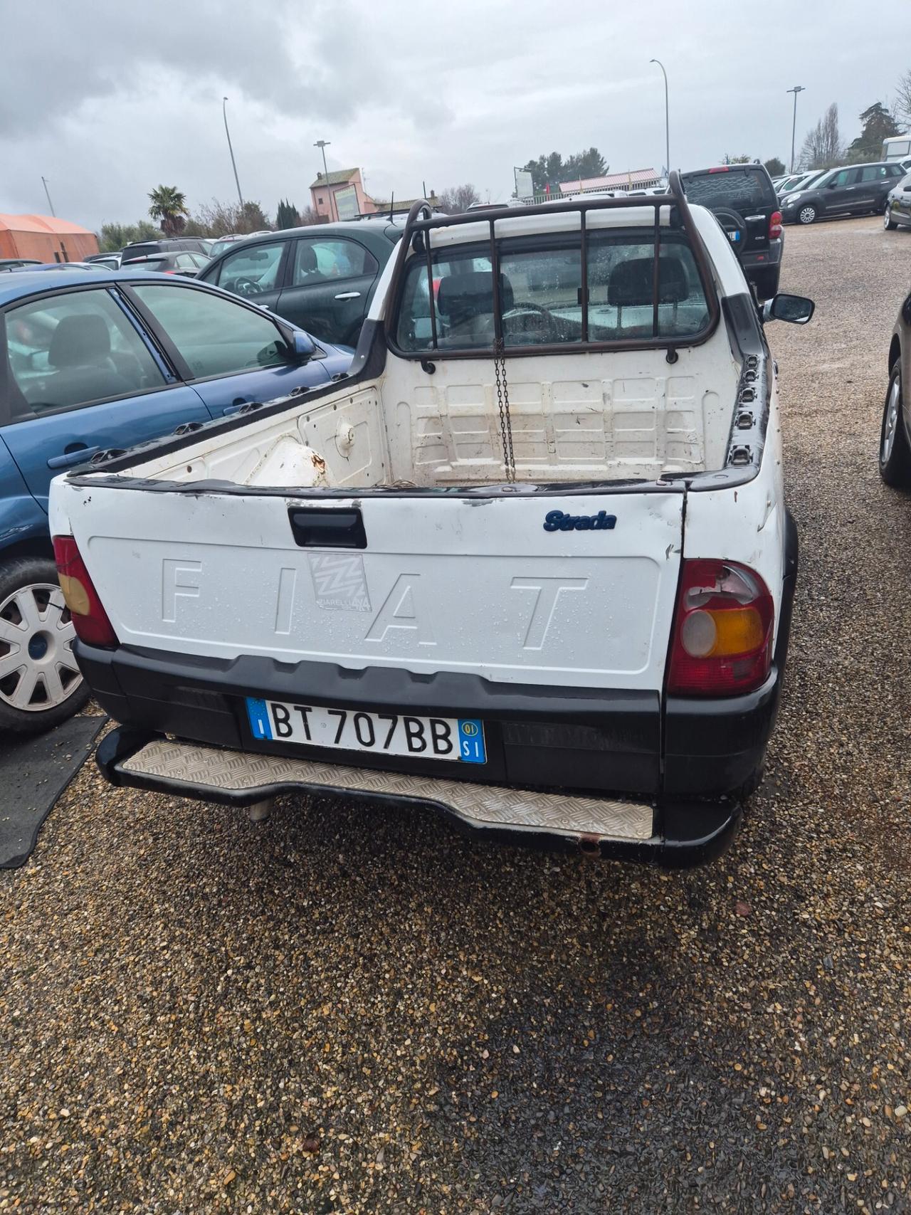 Fiat Strada 1.9 diesel Pick-up