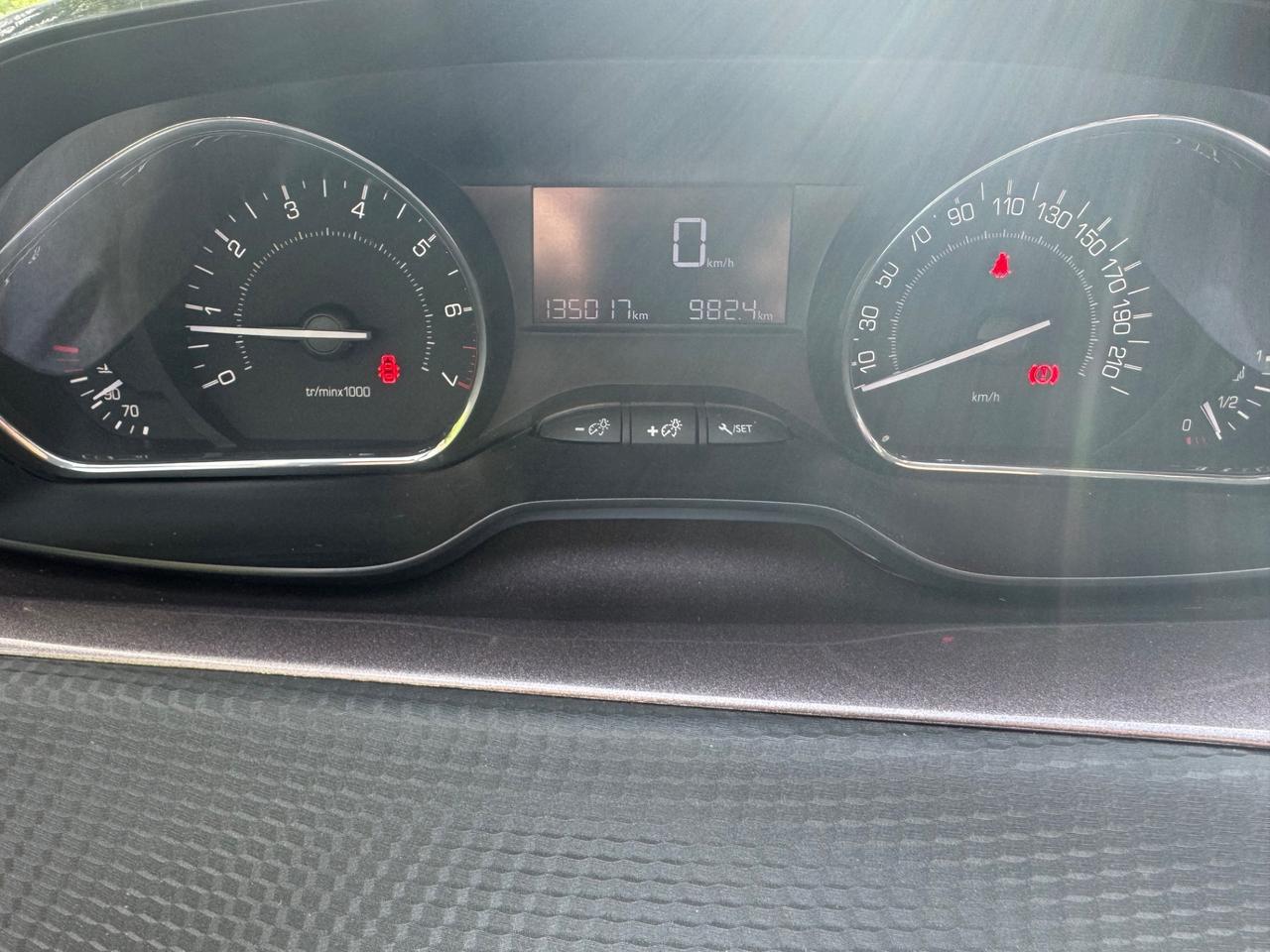 Peugeot 2008 PureTech 82 S&S Active