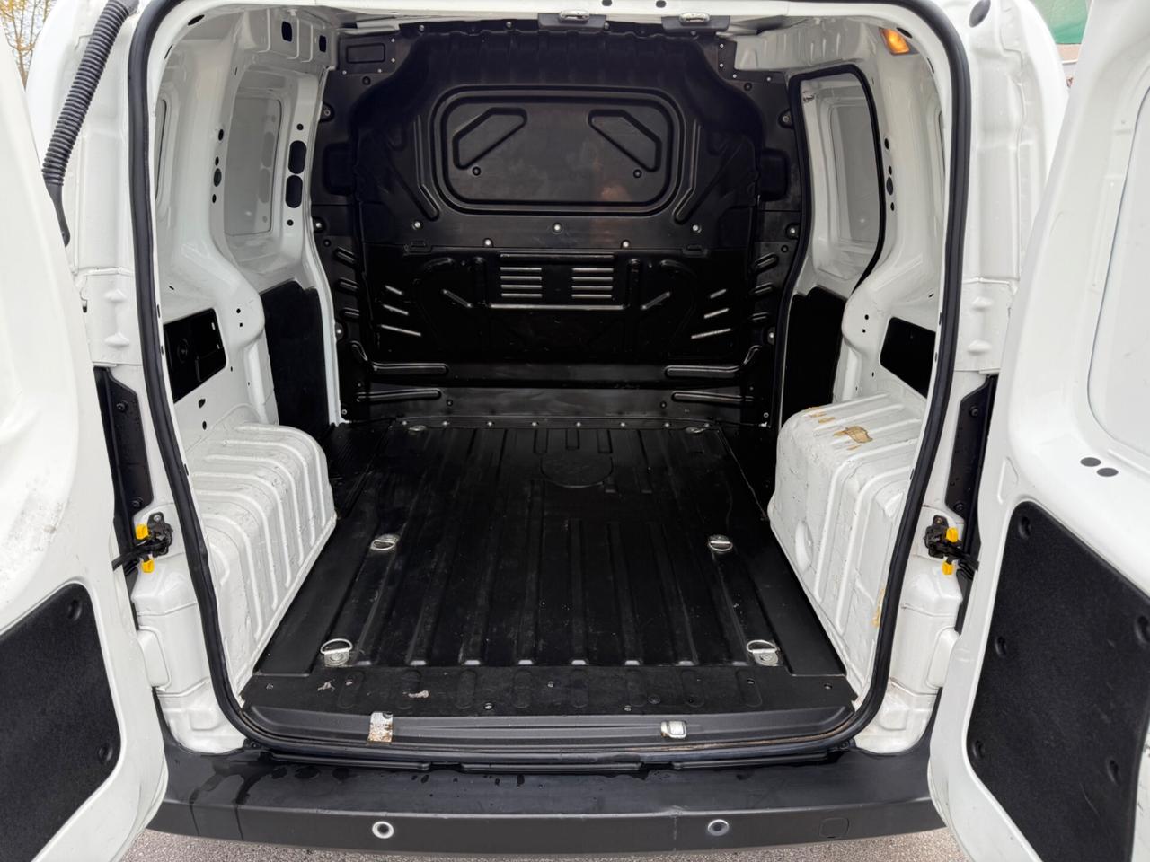 Fiat Fiorino 1.3 MJT 95CV Cargo SX