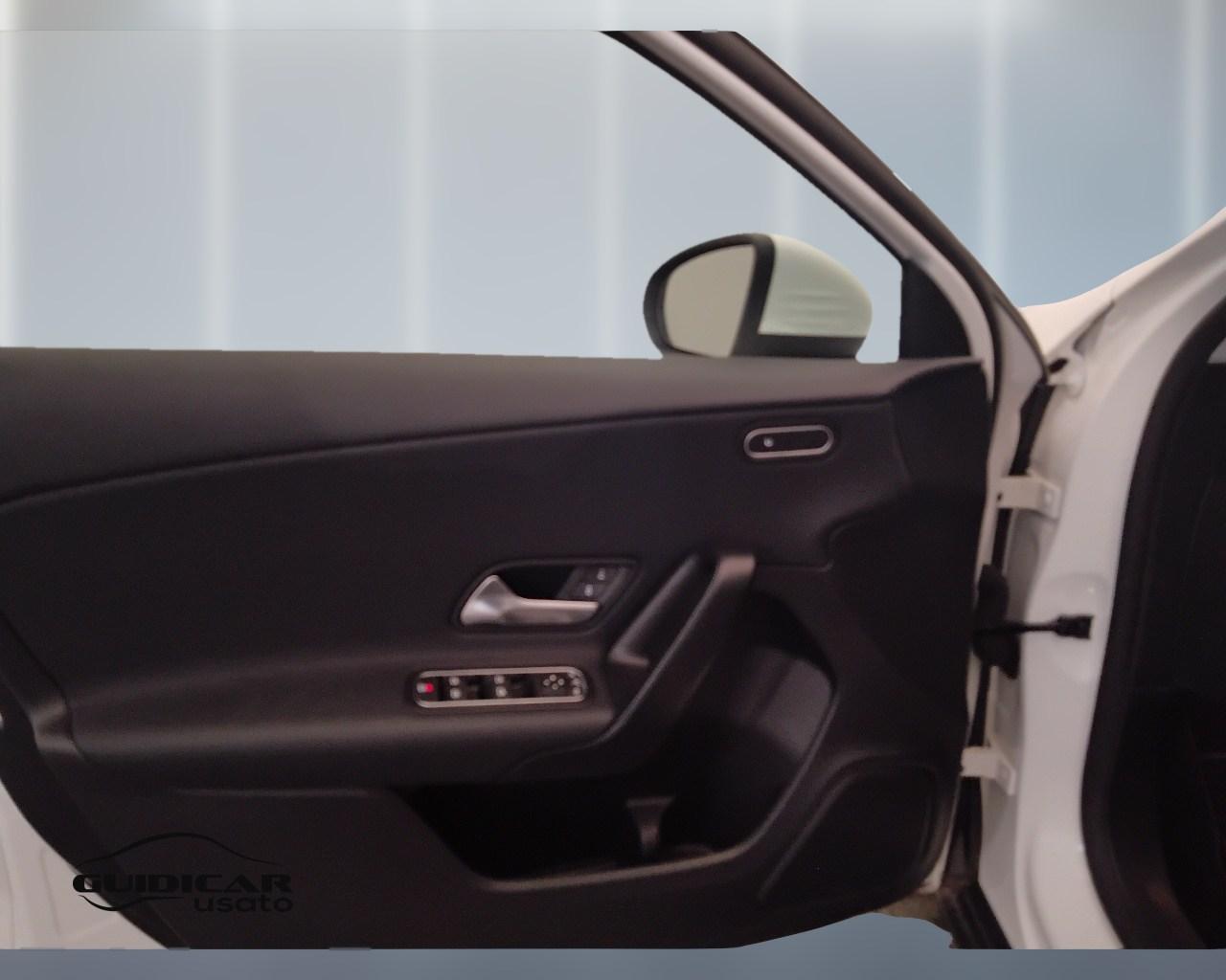 Mercedes-Benz Classe A - W177 2023 - A 180 d Advanced auto
