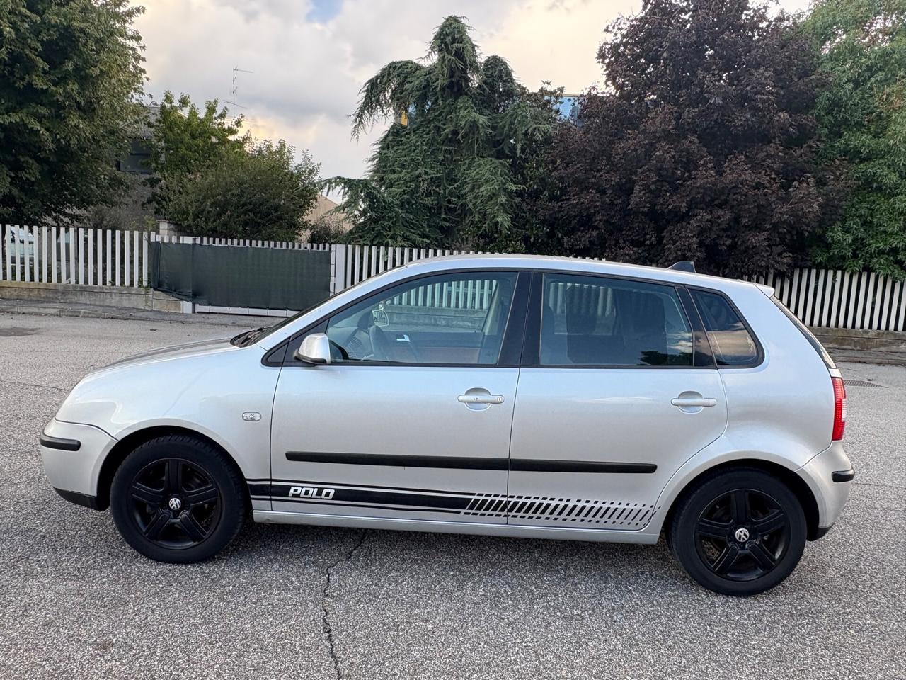 Volkswagen Polo 1.4 16V 75CV 5p. NEOPATENTATI