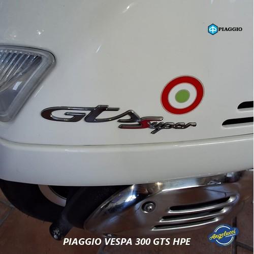 PIAGGIO Vespa 300