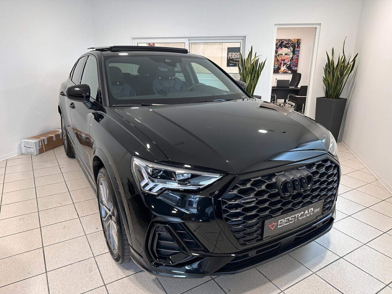 Audi Q3 SPORTBACK 35 TDI QUATTRO S LINE + PANORAMA + R20 + FARI MATRIX + BLACK PACK