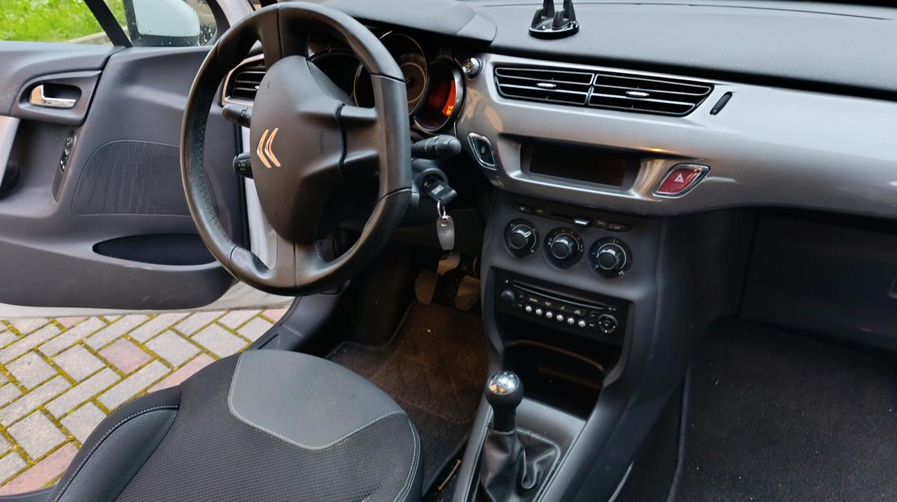 Citroen C3 1.1 benzina euro 5 OK NEOPATENTATI
