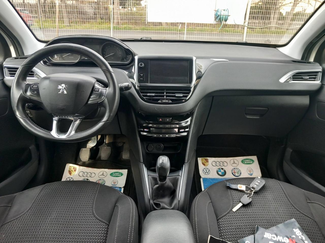 Peugeot 208 PureTech 82 5p. GPL Allure FULL OPTIONAL TENUTA PARI AL NUOVO NAVI SENSORI XENO LED