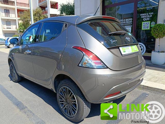 LANCIA Ypsilon 0.9 TwinAir 85 CV 5 porte Metano Ecochic
