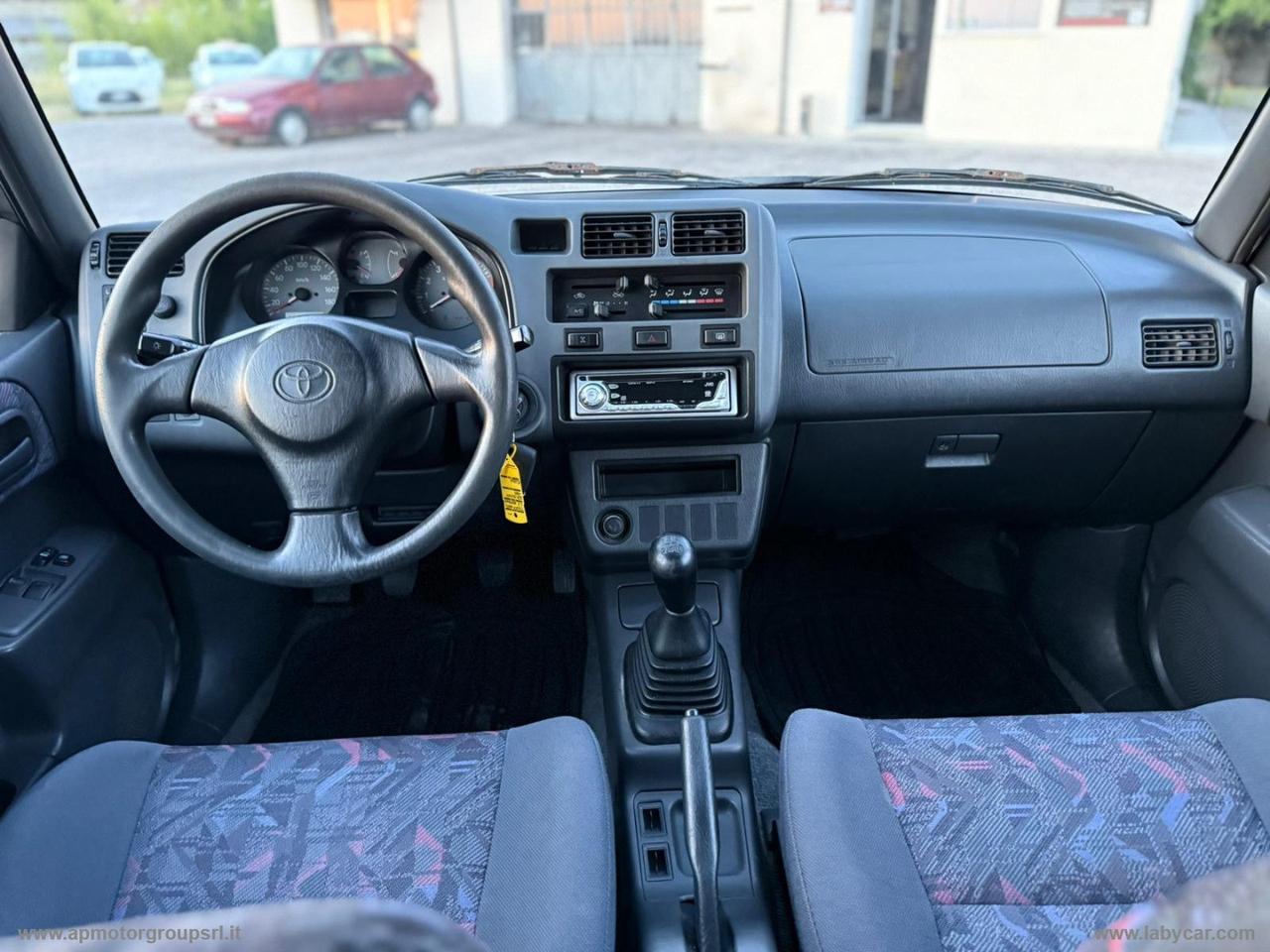 TOYOTA RAV4 2.0 3p. Fun
