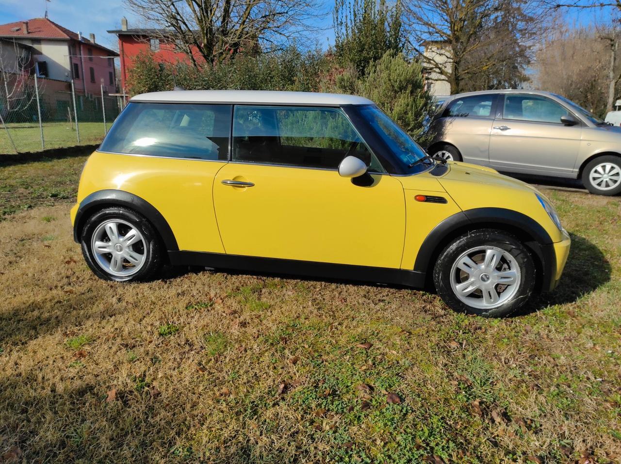 Mini 1.6 16V One de luxe