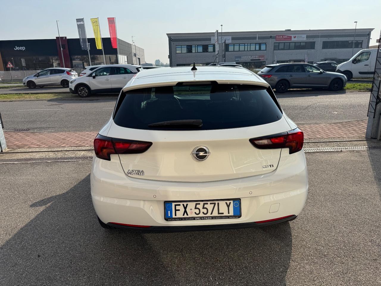 Opel Astra 1.6 CDTi 110CV Start&Stop 5 porte Innovation