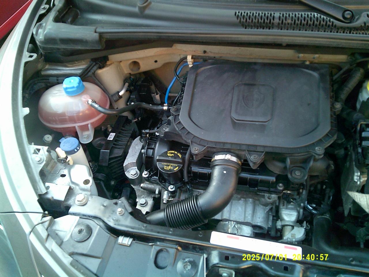 Lancia Ypsilon 1.0 FireFly 5 porte S&S Hybrid Silver