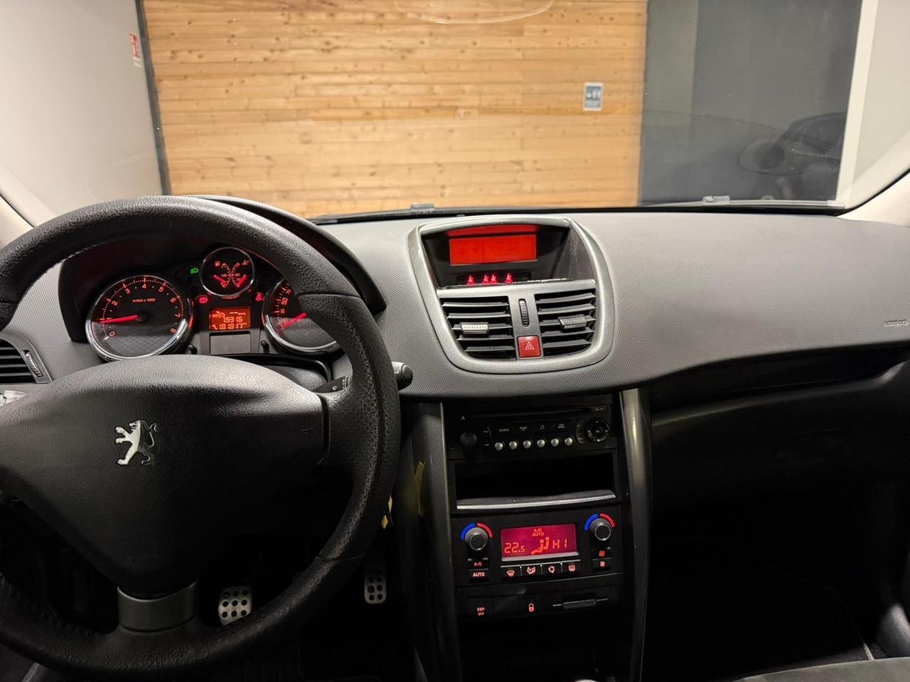 Peugeot 207 1.6 THP 174 3p. Gti