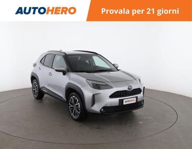 TOYOTA Yaris Cross 1.5 Hybrid 5p. E-CVT AWD-i Lounge