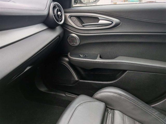 ALFA ROMEO Giulia 2.0 Turbo 280 CV AT8 AWD Q4 Veloce